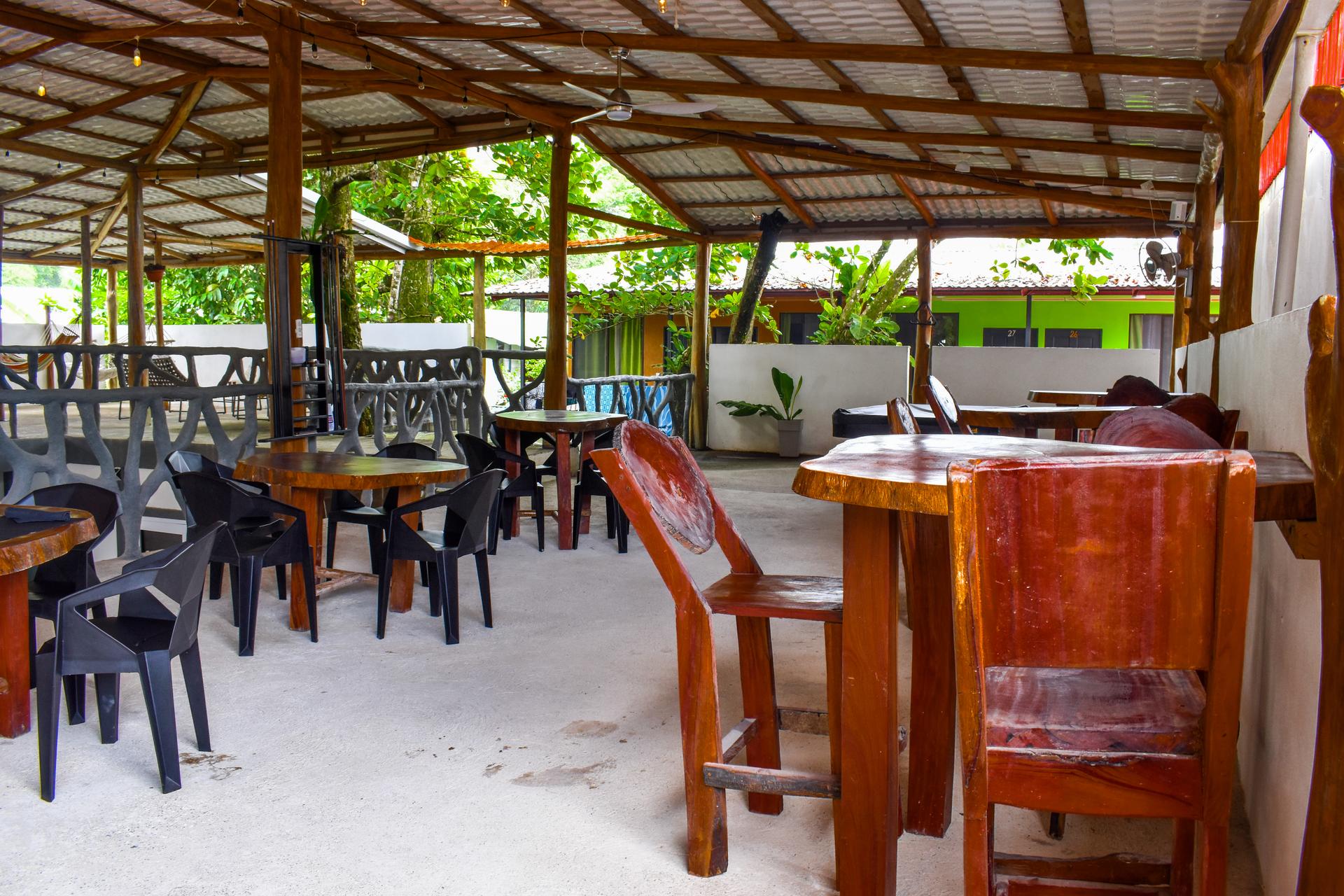 Hotel Serendipity — restaurant and dining area